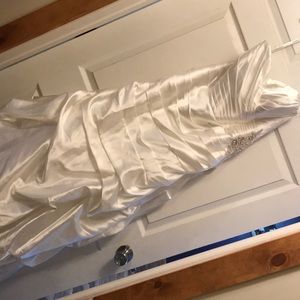 David’s bridal wedding gown